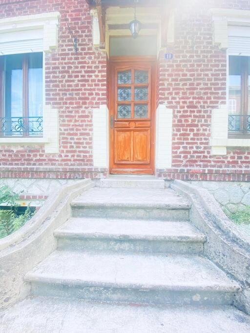 Apartmán Cocon Familial Laon Exteriér fotografie